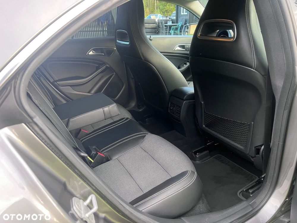 Mercedes-Benz CLA 220 CDI 7G-DCT - 13
