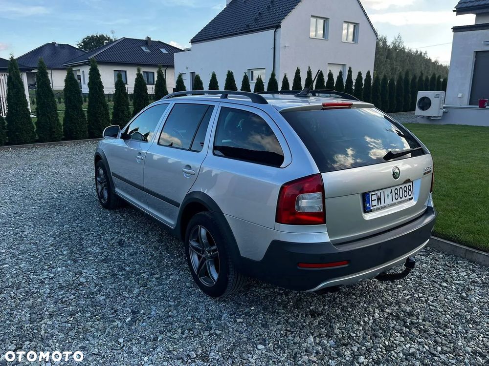 Skoda Octavia Combi 1.8 TSI 4x4 Scout - 5