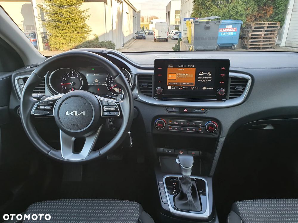 Kia Ceed - 28