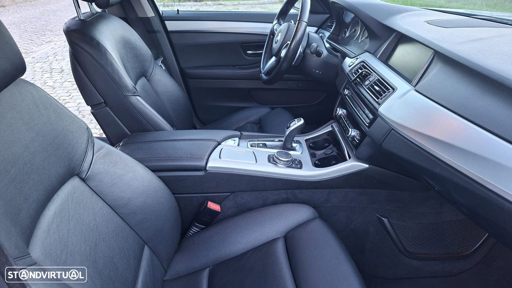 BMW 525 d Auto - 36