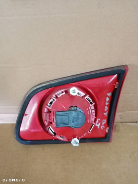 Lampa lewy tył tylna w klapę VW Passat B6 kombi 3C9945093 - 2