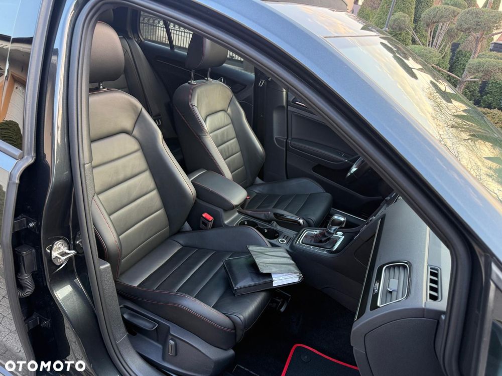 Volkswagen Golf GTI (BlueMotion Technology) DSG - 24