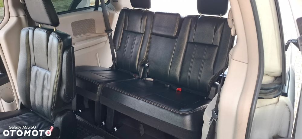 Chrysler Town & Country 3.6 Touring - 14