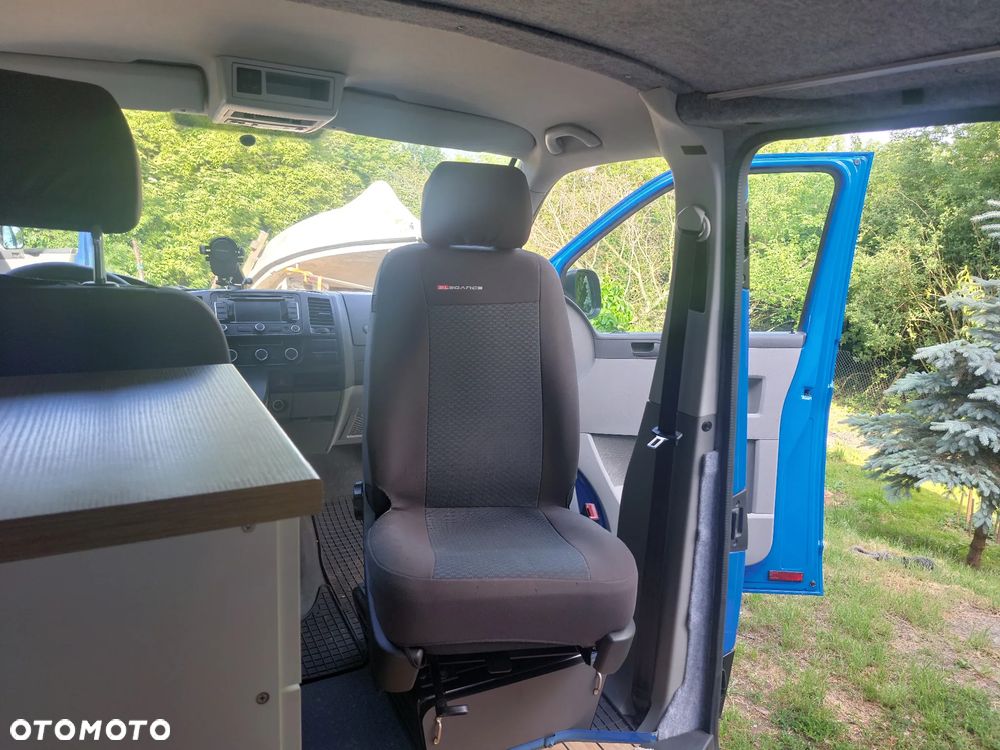 Volkswagen Transporter T5 campervan - 4