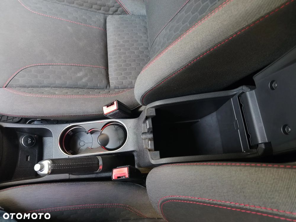 Ford Fiesta 1.0 EcoBoost ST-Line - 13