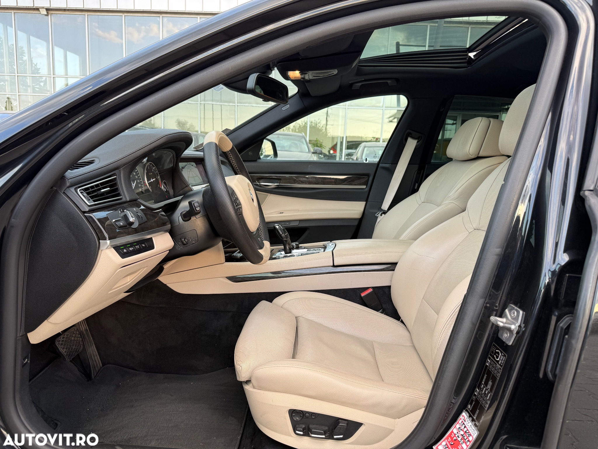 BMW Seria 7 740d xDrive - 11