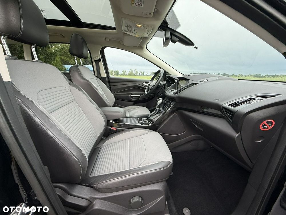 Ford Kuga 2.0 TDCi AWD Titanium - 24