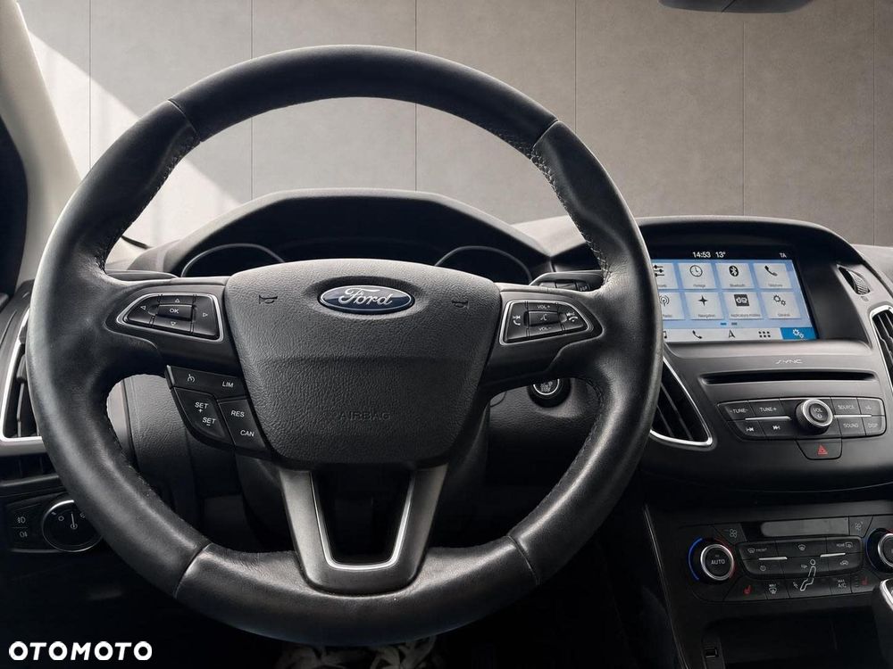 Ford Focus 1.0 EcoBoost Titanium - 13