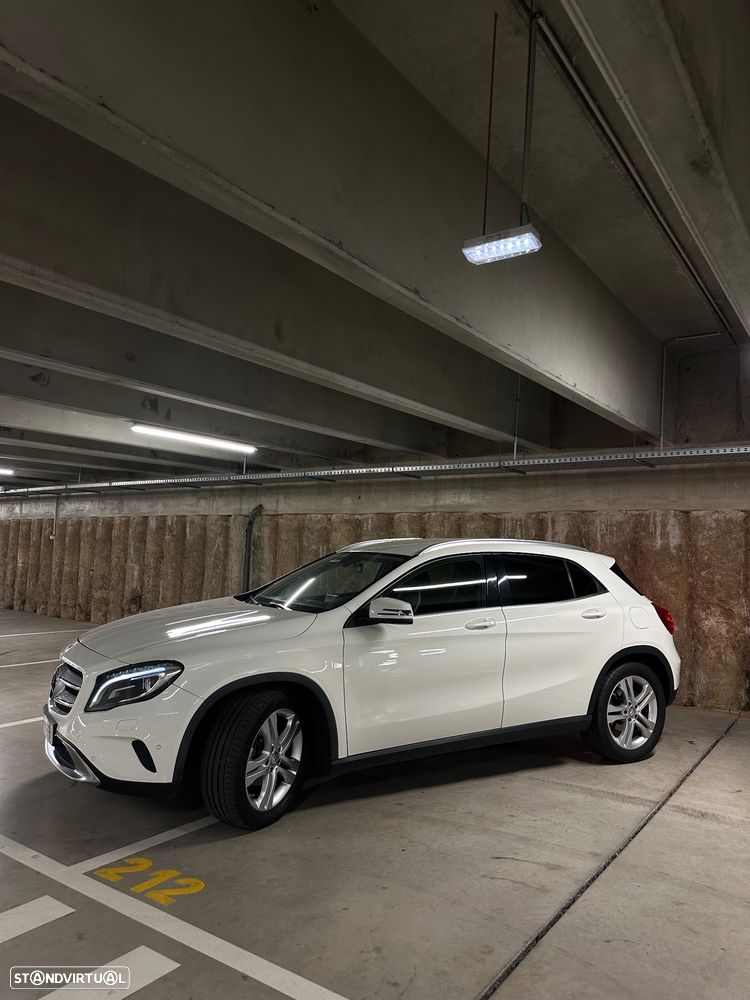 Mercedes-Benz GLA 220 - 2