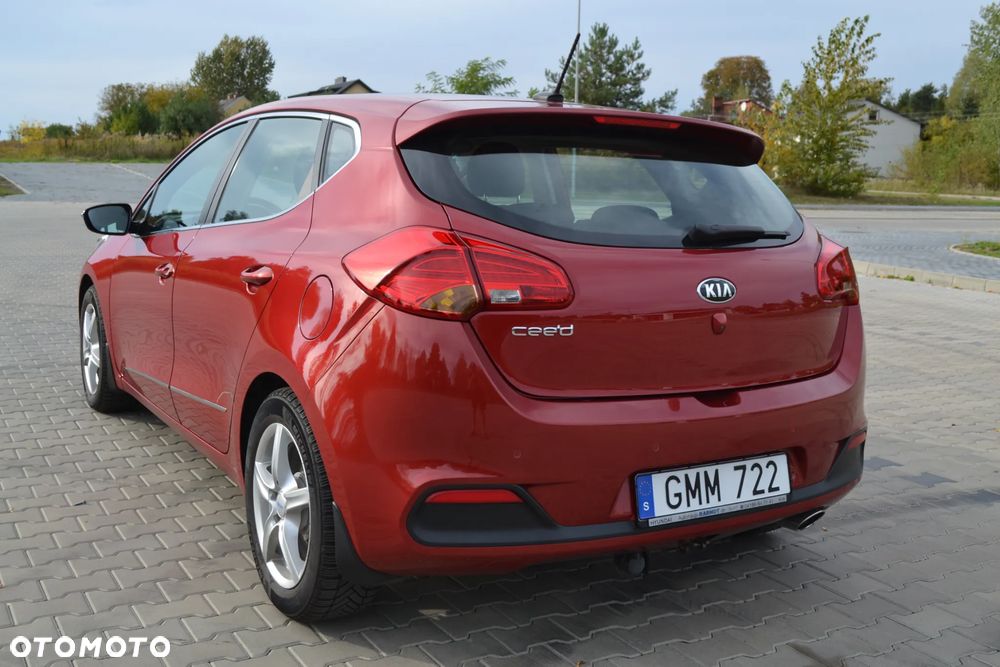 Kia Ceed 1.6 GDI Platinum Edition - 23