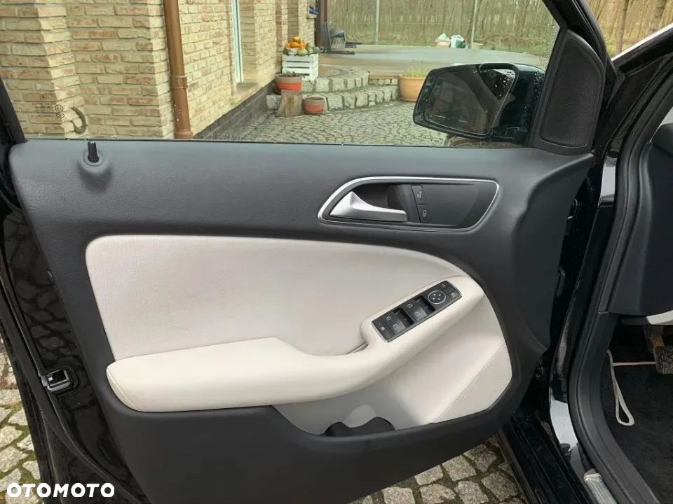 Mercedes-Benz Klasa B 180 - 15