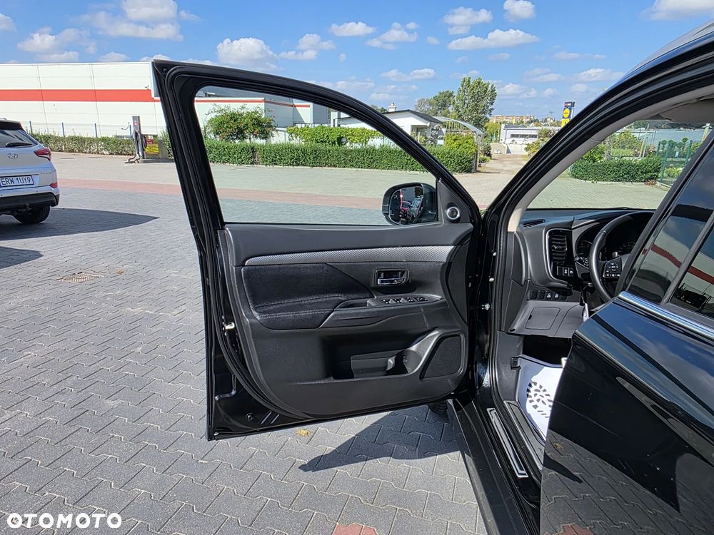 Mitsubishi Outlander 2.0 Instyle Navi CVT - 10