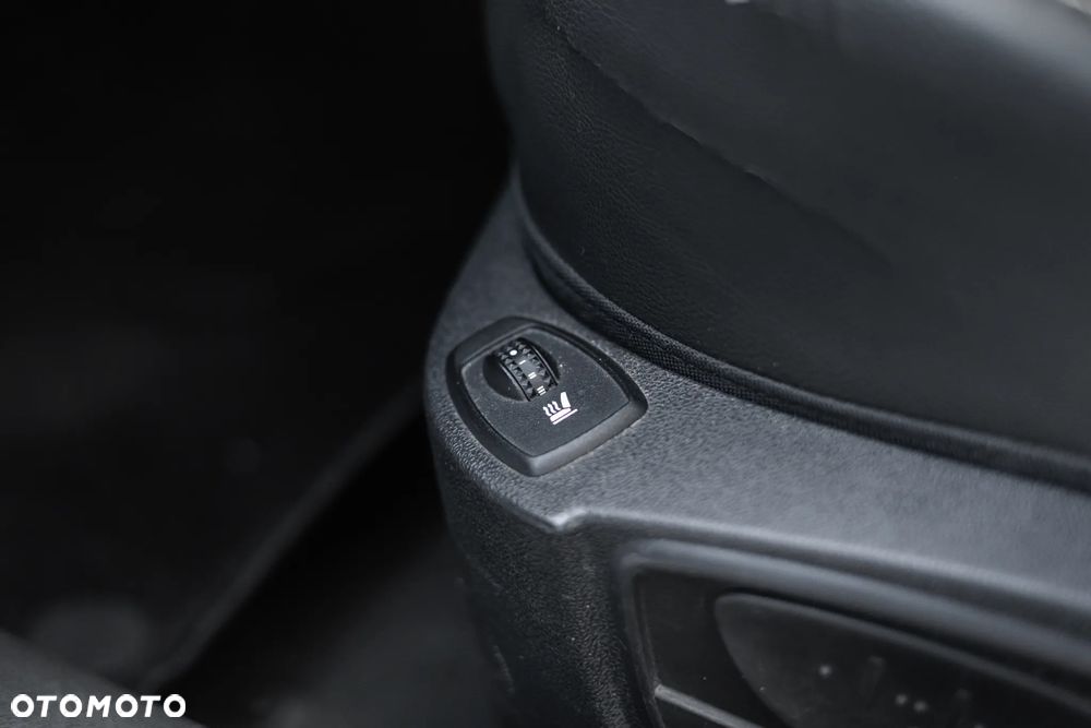 Renault Laguna 2.0 dCi Monaco GP - 26