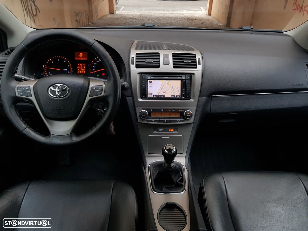 Toyota Avensis SD 2.0 D-4D Exclusive +Pele+GPS - 13