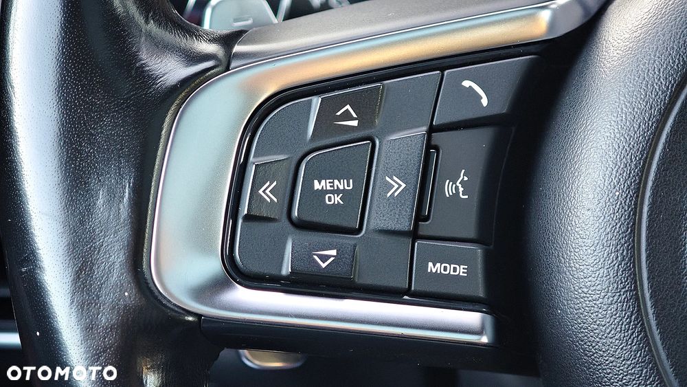 Jaguar F-Pace 2.0 i4P AWD R-Sport - 19