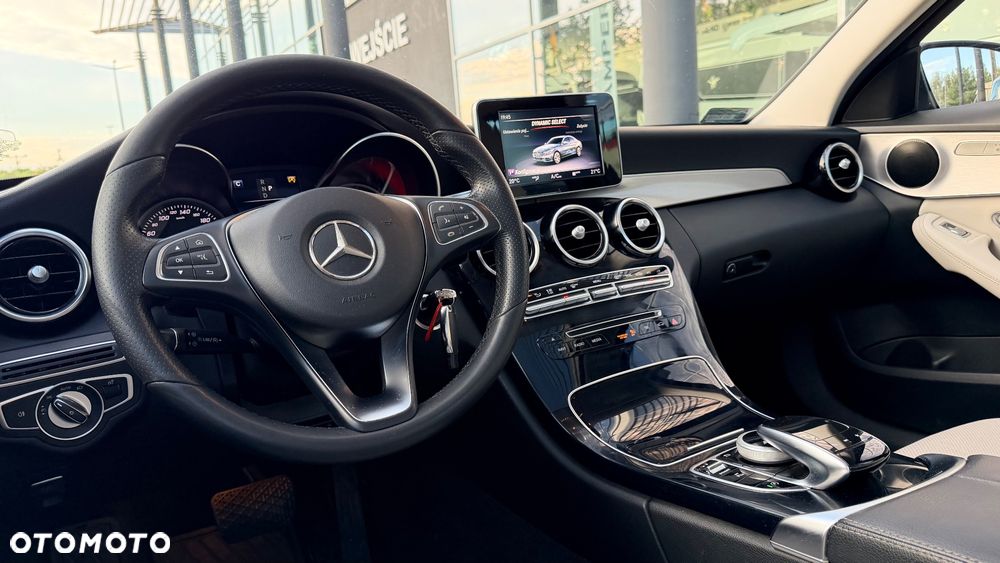 Mercedes-Benz Klasa C 180 9G-TRONIC - 40