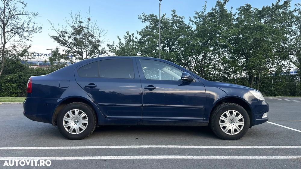 Skoda Octavia 1.6 TDI AMBITION - 8