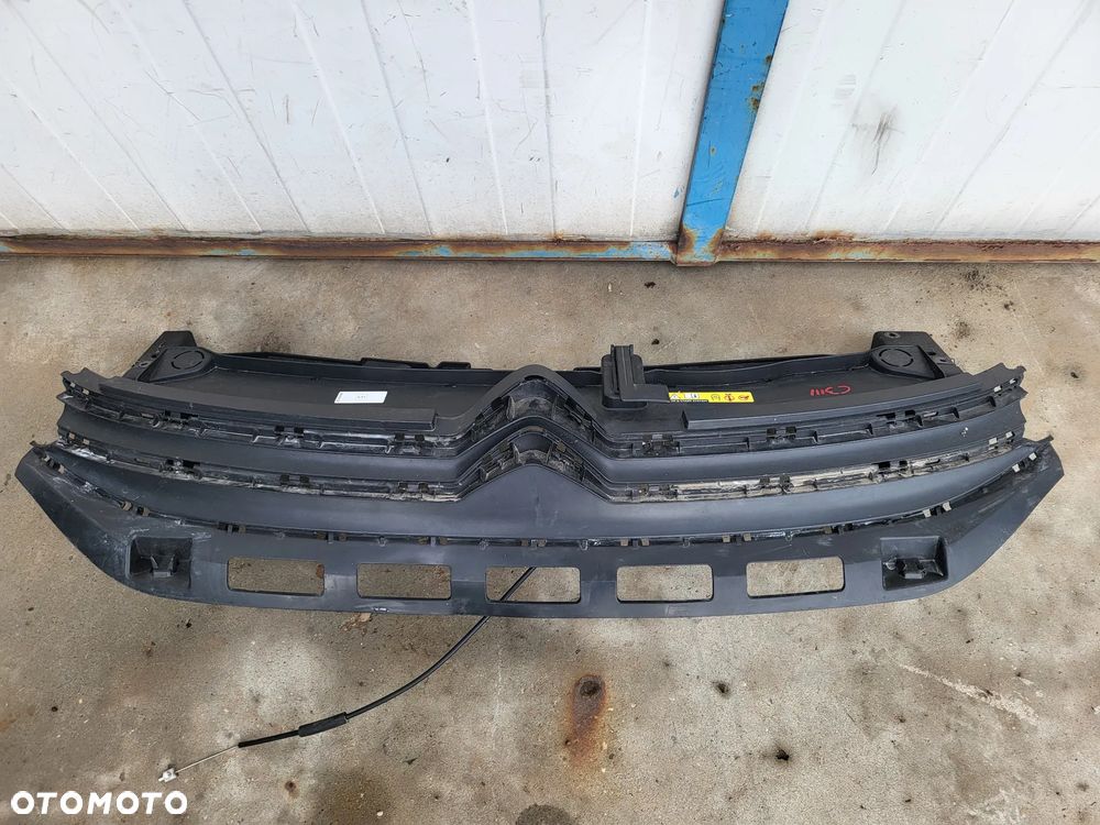 Grill atrapa zderzaka przód Citroen C3 III - 1