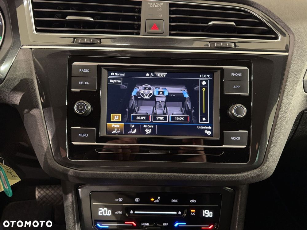 Volkswagen Tiguan - 25