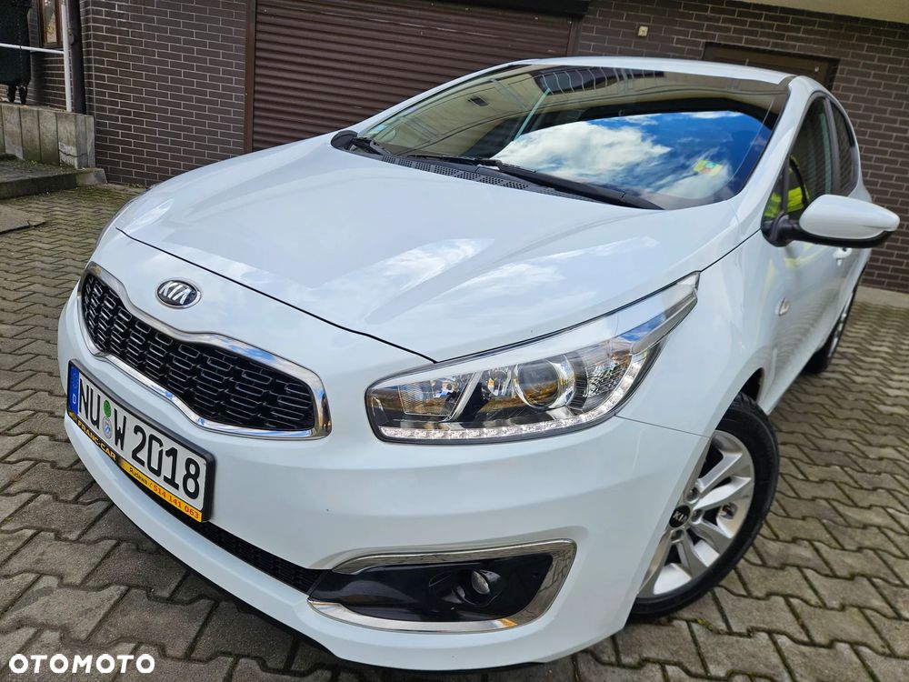 Kia Ceed 1.0 T-GDI L Business Line - 31