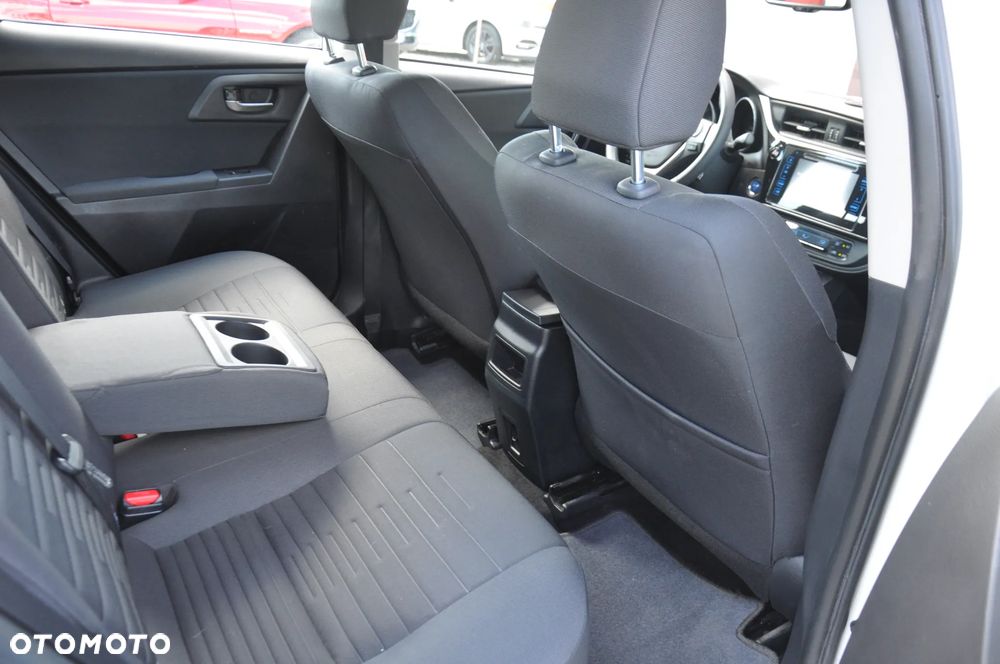 Toyota Auris - 33