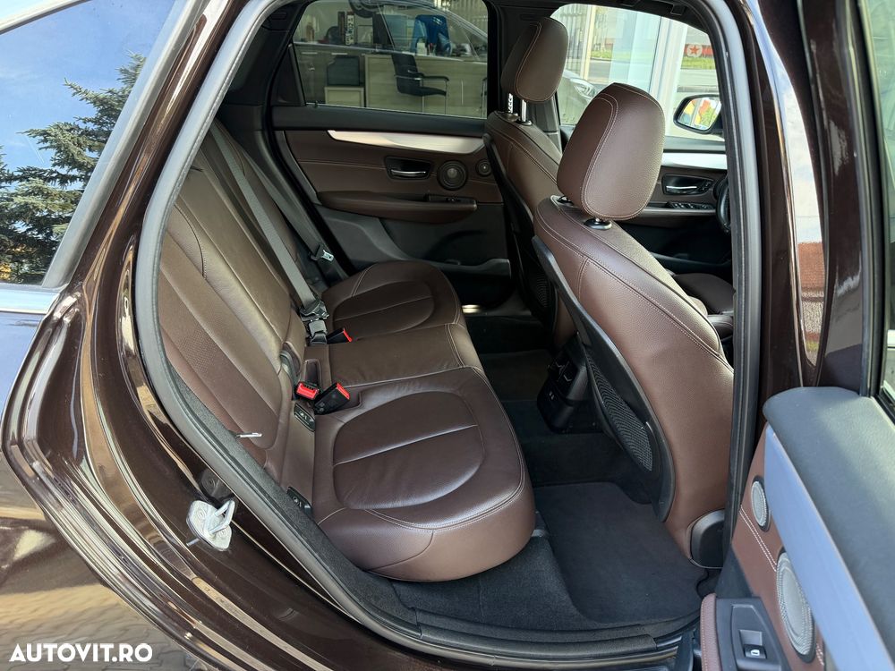 BMW Seria 2 220d Aut. Luxury Line - 14