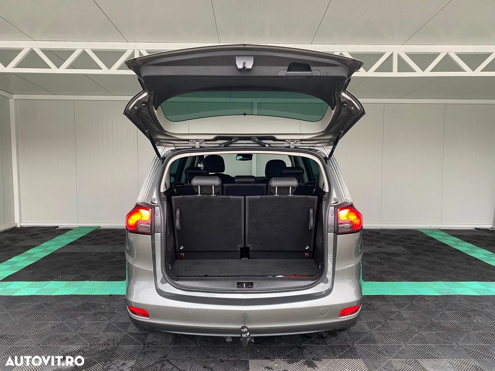 Opel Zafira - 12