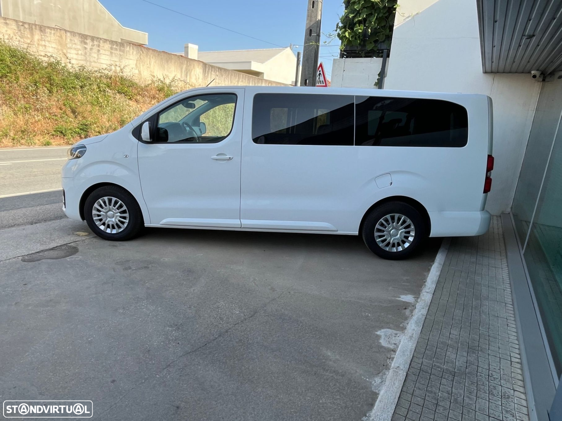 Toyota Proace Verso 1.5 D-4D L2 1.2T Comfort 9L PDL - 4