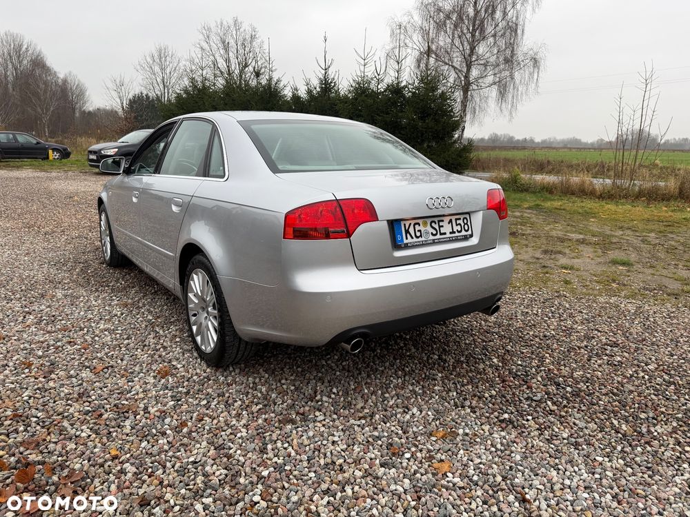 Audi A4 Limousine 1.8 T quattro - 4