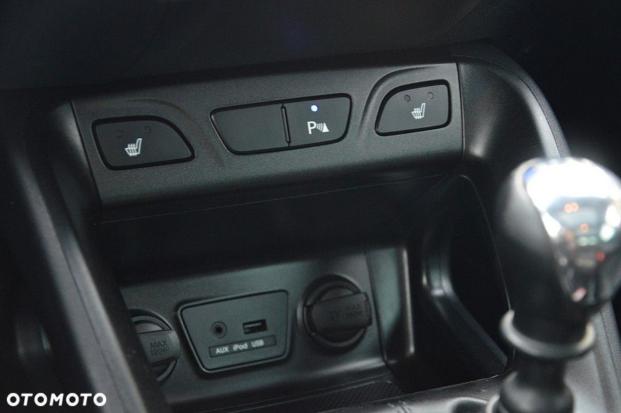 Hyundai ix35 1.6 2WD Fifa World Cup Edition - 36