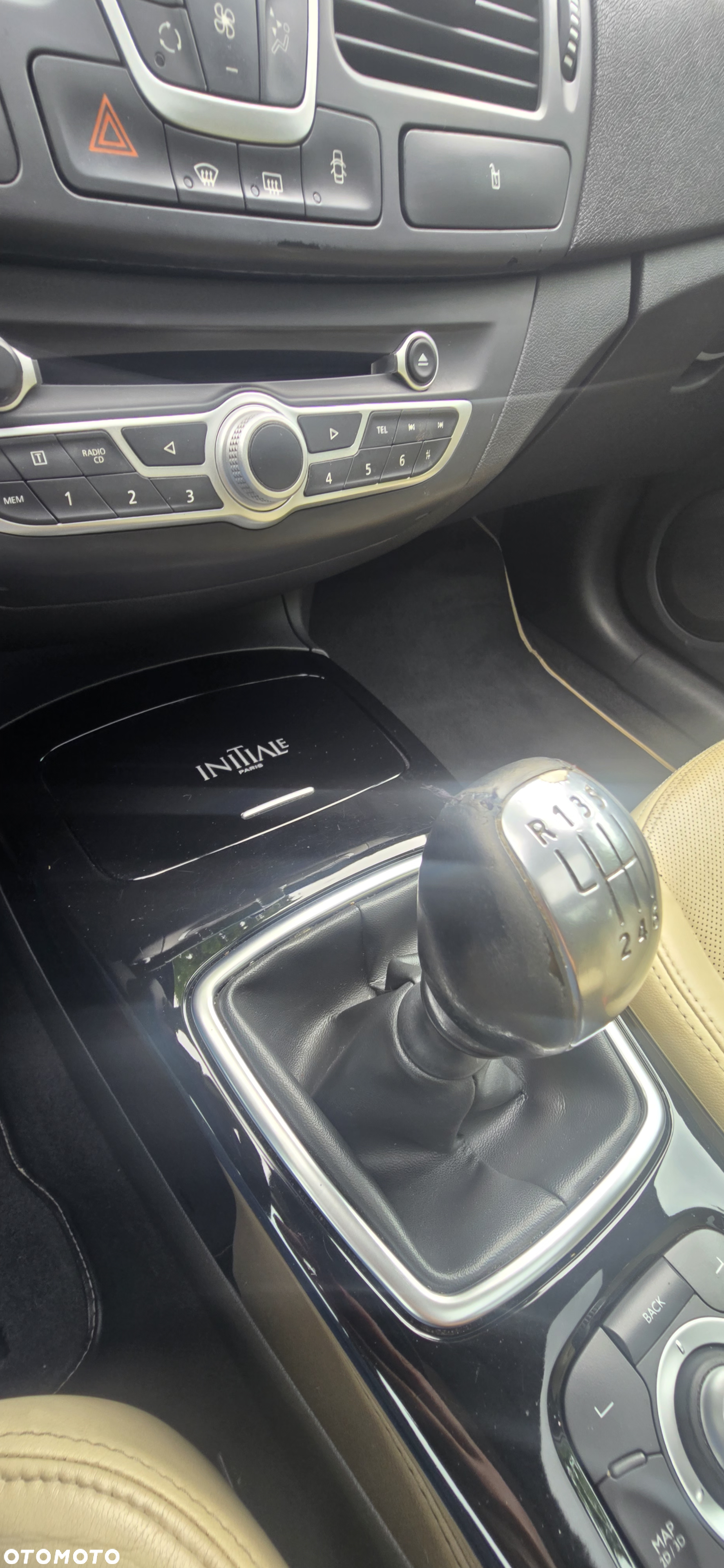 Renault Laguna 2.0 dCi Initiale - 17