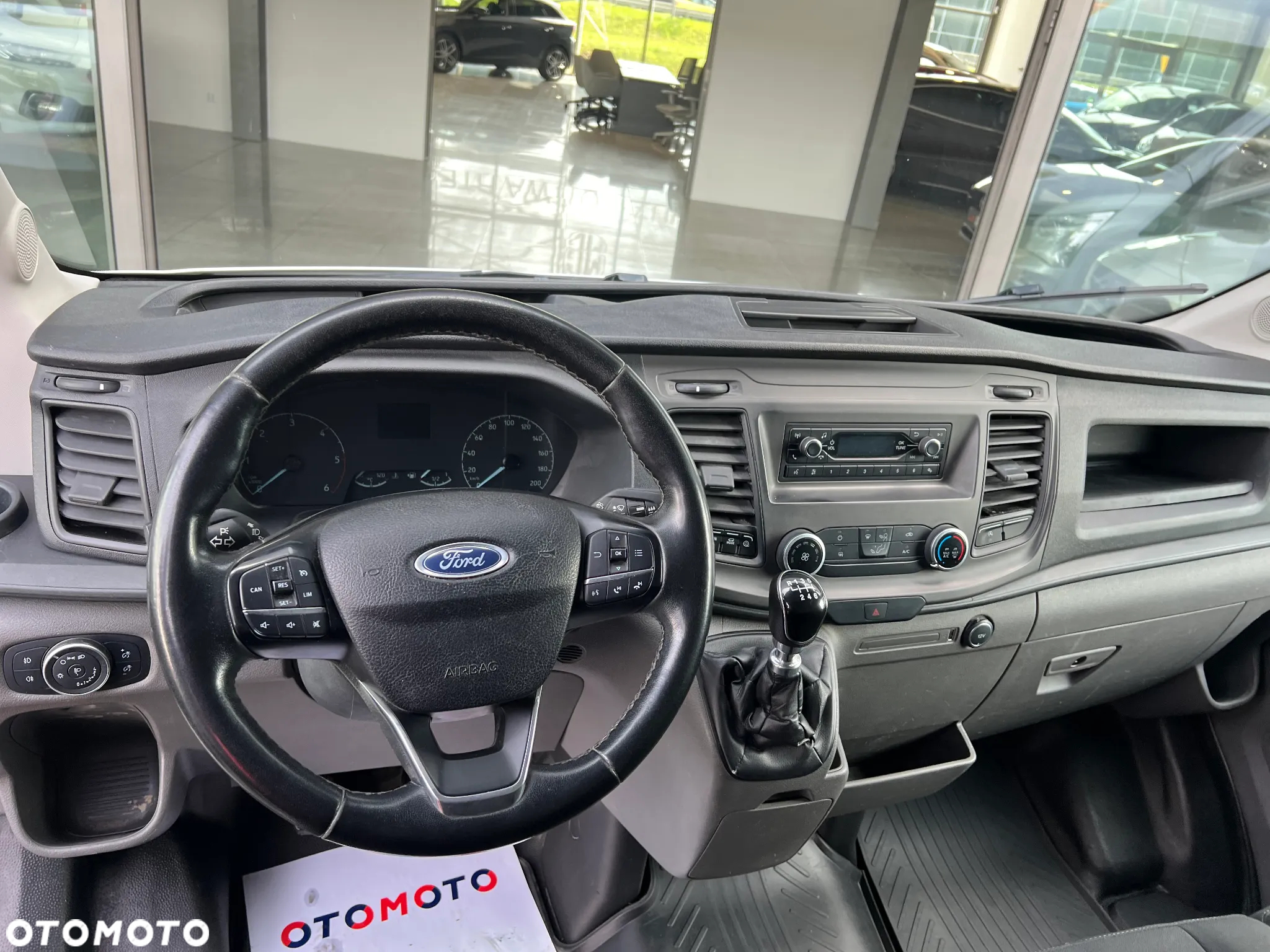 Ford Transit - 25