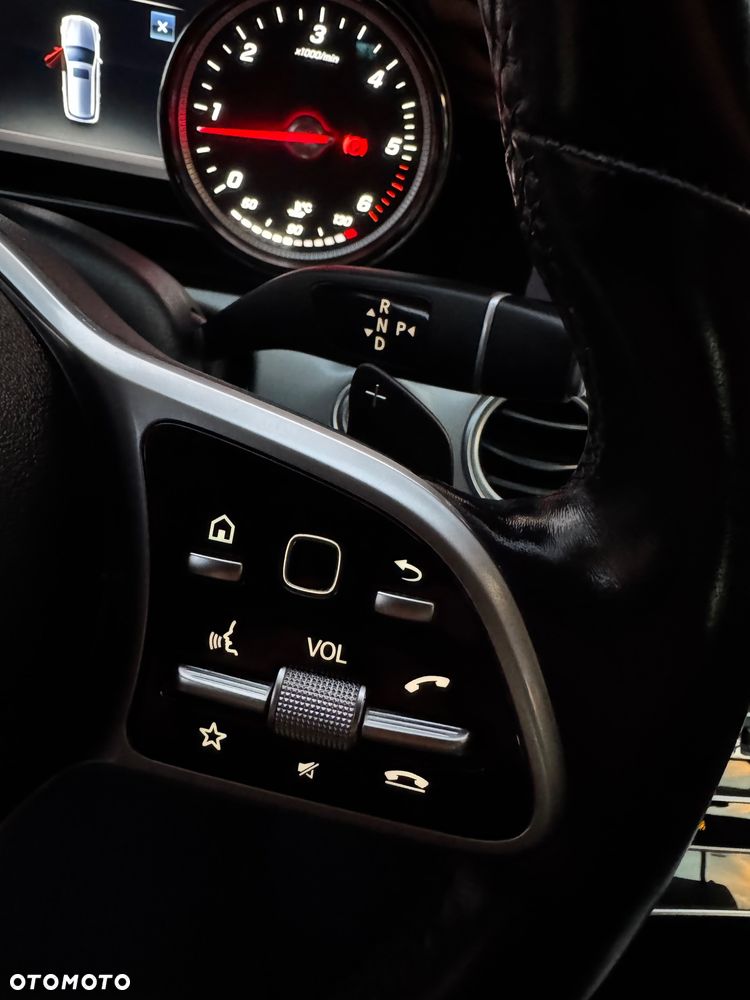 Mercedes-Benz Klasa E 220 d 4Matic 9G-TRONIC Sportstyle Edition - 29