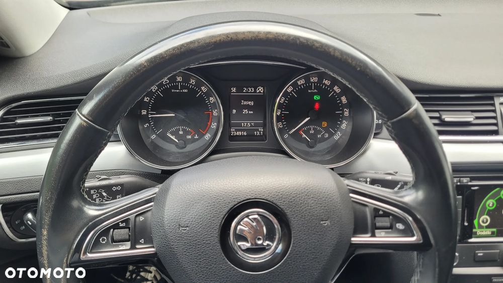Skoda Superb 2.0 TDI Green tec DSG Elegance - 36