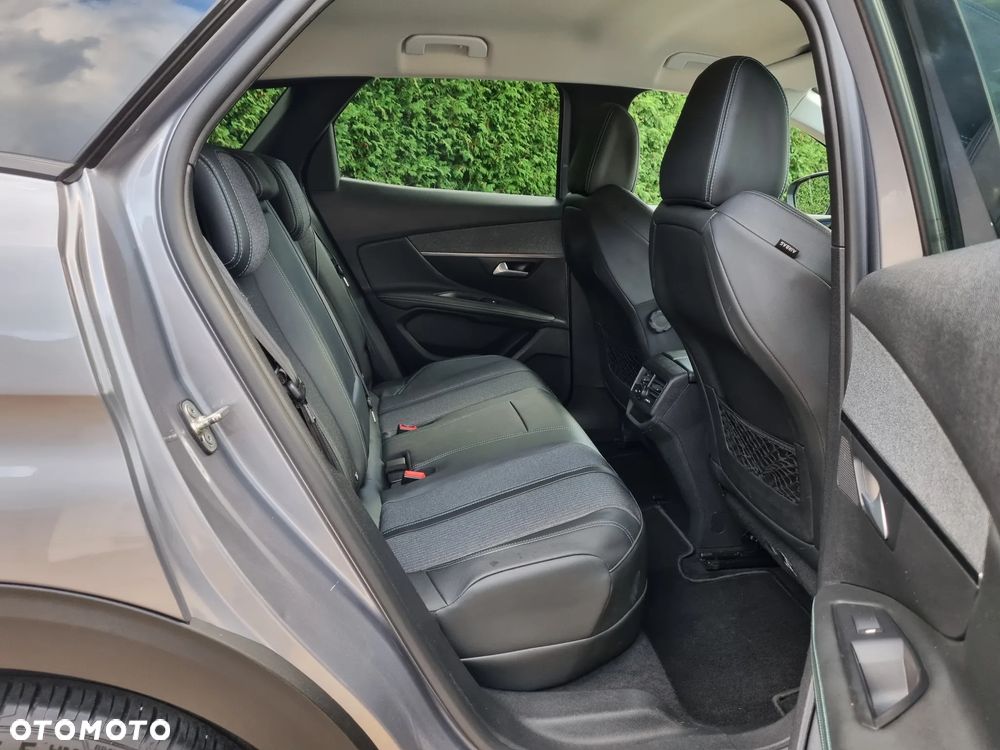 Peugeot 3008 1.6 PureTech Hybrid4 PHEV Allure S&S EAT8 - 6