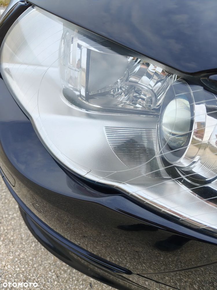 Volkswagen Passat 2.0 TDI Perfectline R-Style - 24