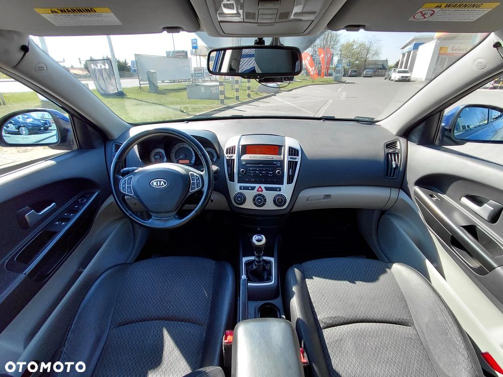 Kia Ceed 1.6 Crdi Comfort + - 12
