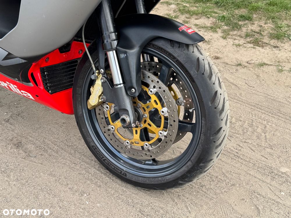 Aprilia RSV - 6