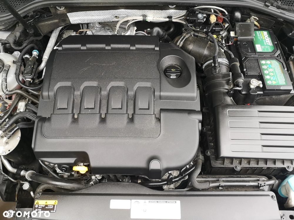 Volkswagen Passat 2.0 TDI Business DSG - 30