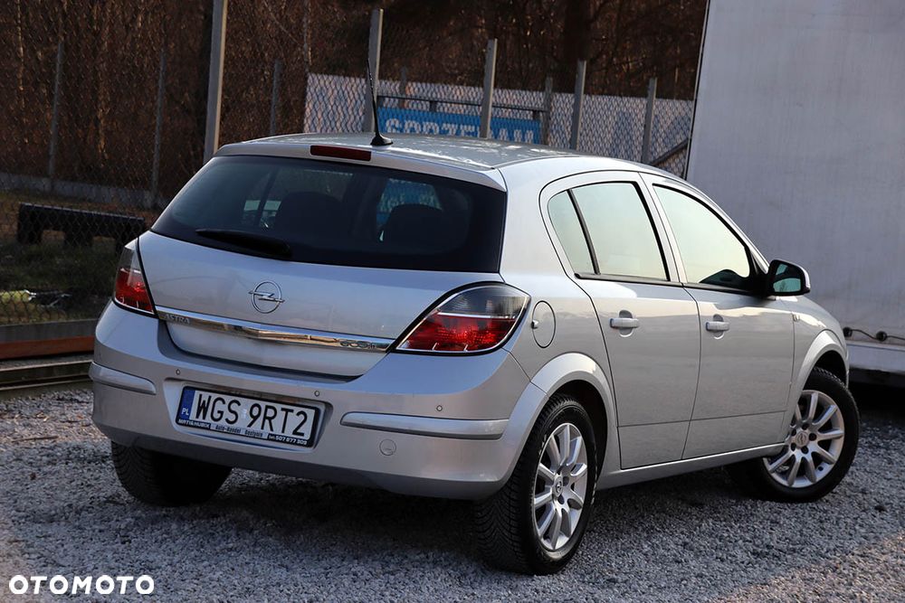 Opel Astra 1.7 CDTI DPF (119g) Innovation - 4