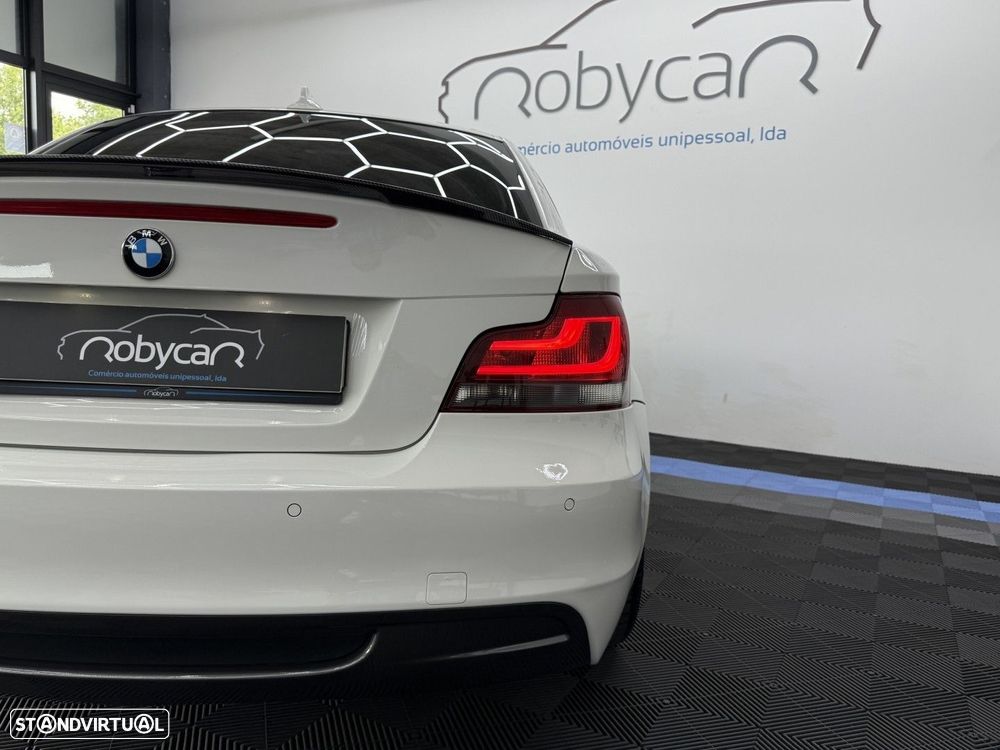 BMW 118 dA Pack M - 11