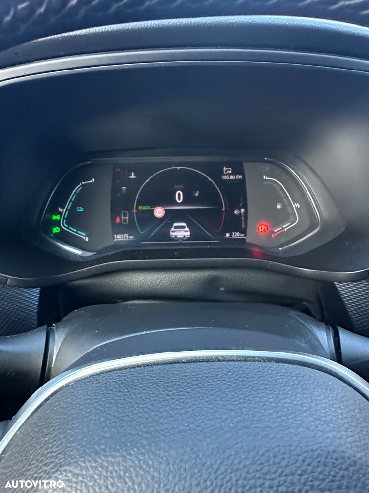 Renault Arkana E-TECH 145 Evolution - 18