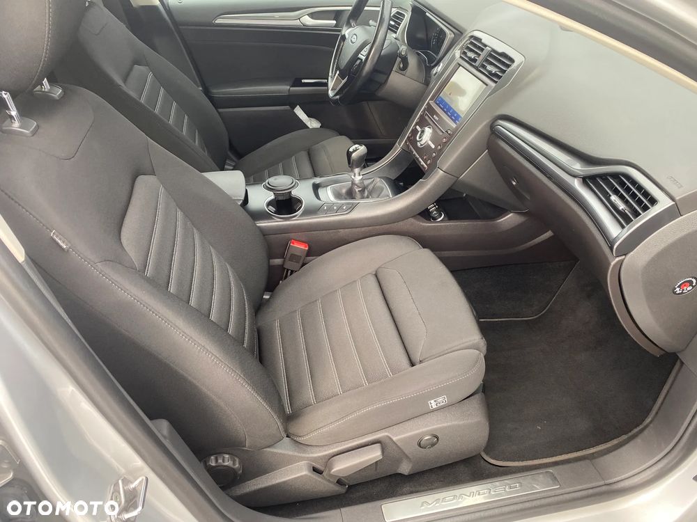 Ford Mondeo 2.0 TDCi Titanium - 22