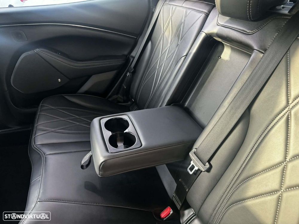 Ford Mustang Mach-E 75.7 kWh Base - 32