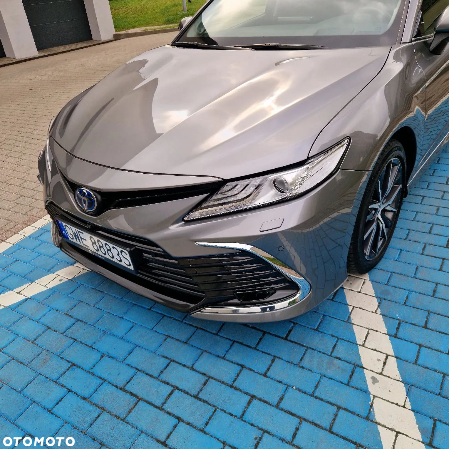 Toyota Camry 2.5 Hybrid Executive CVT - 1