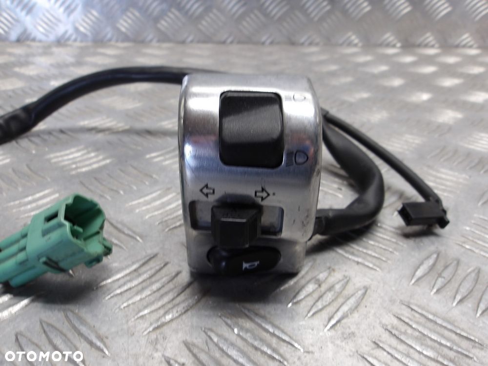 Przełącznik przyciski świateł lewe KAWASAKI VN 2000 VULCAN 04-09r   PN. 46091-0013 - 2