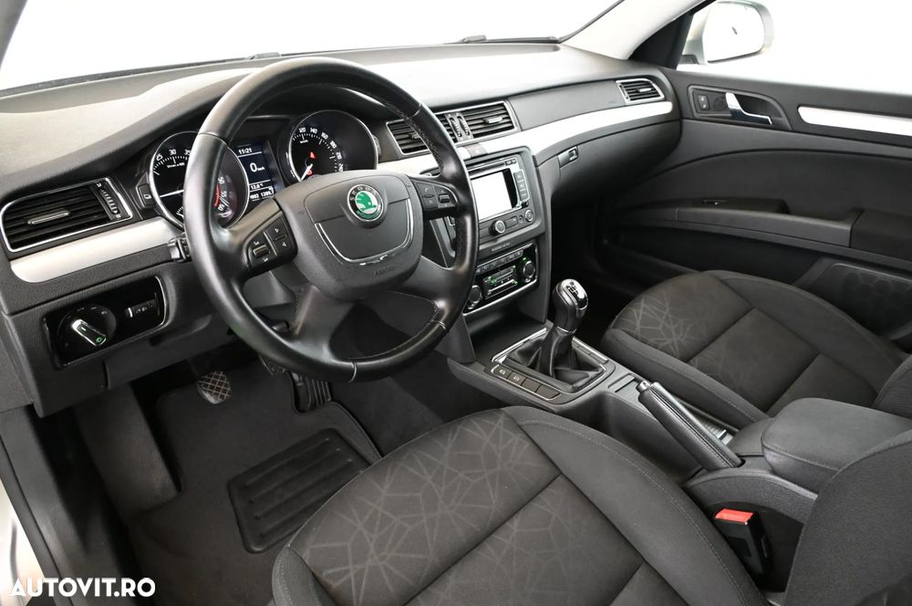 Skoda Superb 2.0 TDI Ambition - 12