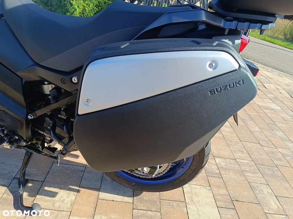 Suzuki V-STROM - 22