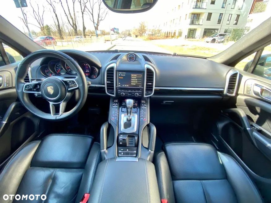 Porsche Cayenne Standard - 7