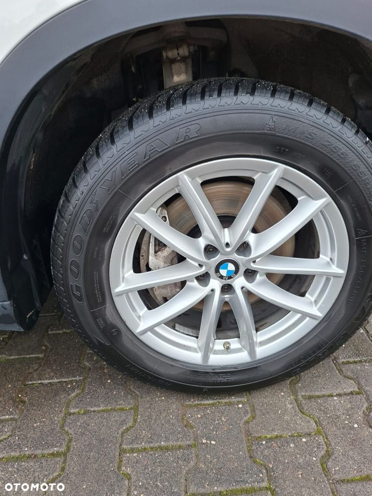 BMW X5 xDrive40i - 26